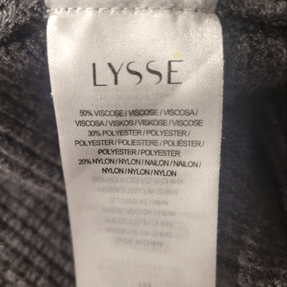 Lysse Sweater Super Soft Open Shoulder Sweater V-neck Medium Excellent ✔️ - Picture 7 of 7